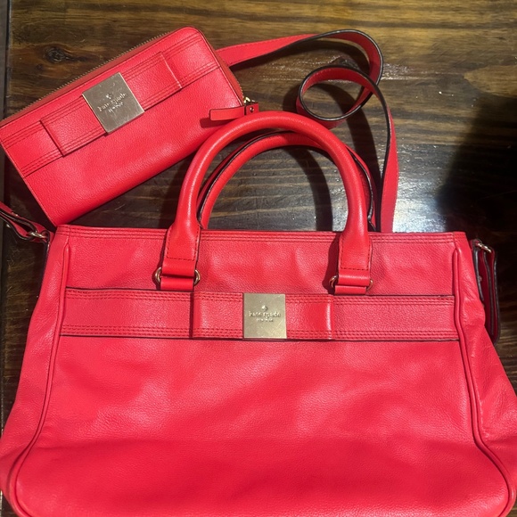 Kate spade light red purse with matching wallet - Picture 1 of 1